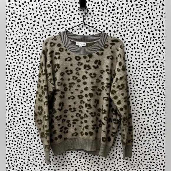 Gibson Latimer Soft soft soft Medium Leopard print sweater NEW!! - Picture 2 of 4